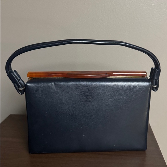 1950s Navy Leather Box Purse with Tortes Bakelite Clasp - Picture 11 of 12